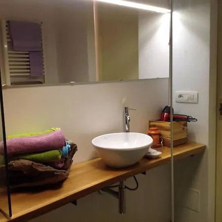Sweet Apartment *